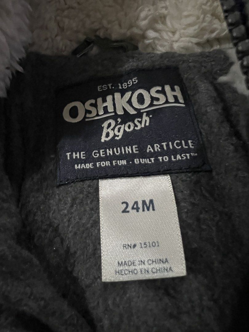 OshKosh B'gosh Colorblock Camo Puffer Jacket 24M (Category: Babies & Kids Fashion) located in Pasig City. Submitted by mjqueen (Listing ID 1466936301, Image 2). Description: OshKosh B'gosh toddler puffer jacket in size 24M. Color block style with green camo top, royal blue middle, and navy bottom sections. Sherpa-lined hood for extra warmth. Water resistant and wind resistant material. Zipper guard protects the chin. Still has original retail tag