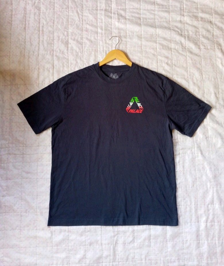 Palace tshirt (Category: Tshirts & Polo Shirts ) located in Digos. Submitted by natnateliv39056 (Listing ID 1466812174, Image 1). Description: - Brand: Palace Skateboards - Color: gray with neon green, white, and red Tri-Fade gradient logo on chest and back - Size: XL - Material: Heavyweight cotton, clean and comfortable - Fit: Standard fit - Condition: Great daily streetwear piece.