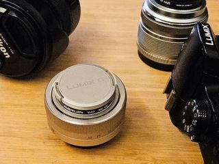 （分類：）位於 。 由 camera_boy 提交（商品編號 1466936946，圖片 1）。簡介： 。