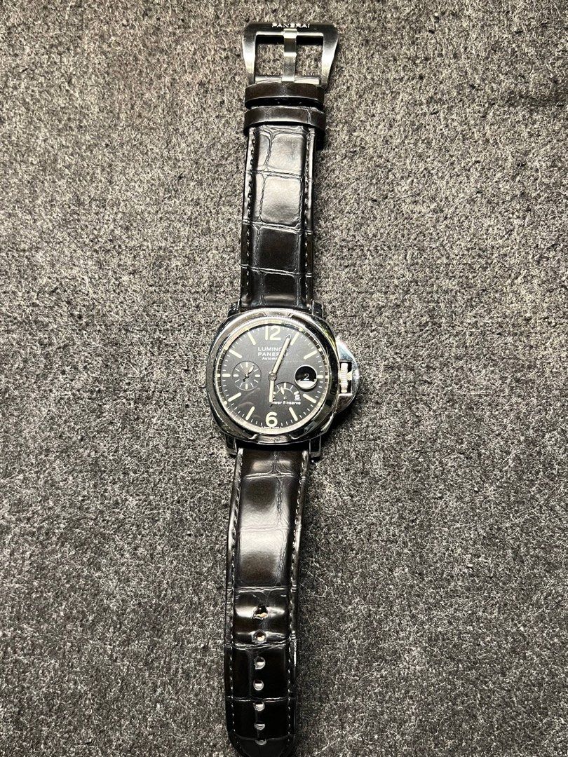 Panerai Luminor Power Reserve PAM00090 (Category: Luxury Watches) located in Marikina City. Submitted by dealhonchoph (Listing ID 1466799511, Image 3). Description: Panerai Luminor Power Reserve PAM00090 For Sale: Panerai Luminor Power Reserve PAM00090 An iconic Swiss-made luxury timepiece with the unmistakable Panerai design, built for collectors and enthusiasts alike. ⚙️ Movement: Automatic Mechanical ⌚ Key Features: • 44mm Stainless Steel Case