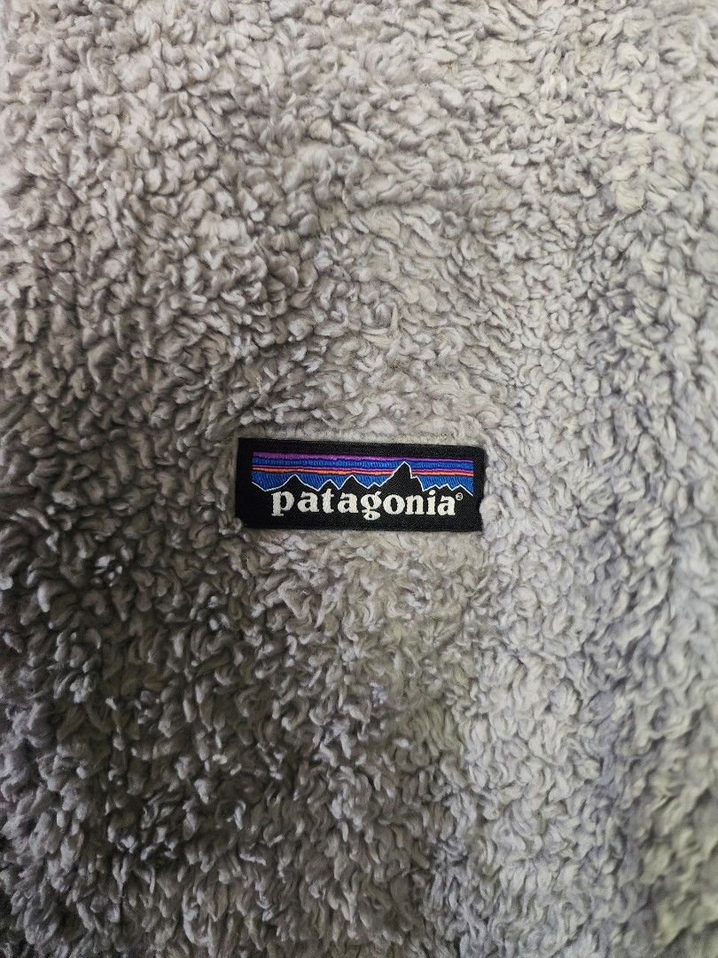 Patagonia fleece jacket (Category: Coats, Jackets and Outerwear) located in Real. Submitted by raphy2019 (Listing ID 1466786269, Image 2). Description: .