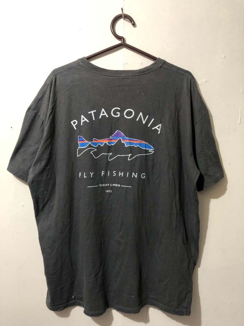 Patagonia Shirt (Category: Tshirts & Polo Shirts ) located in Pasig City. Submitted by geloangelo17550 (Listing ID 1466949063, Image 1). Description: Authentic Excellent condition Issue check last picture.