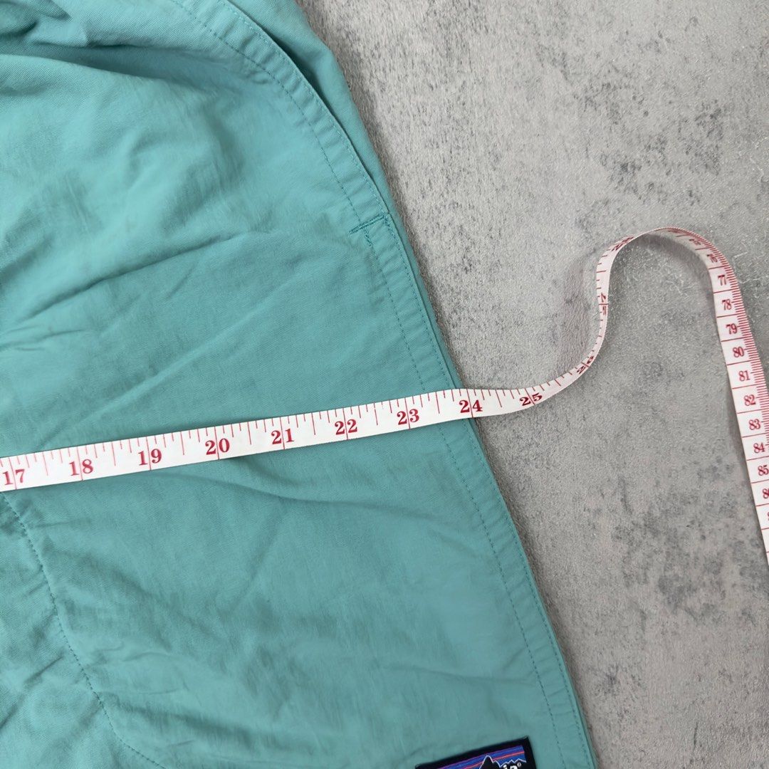 Patagonia Shorts Baggies Green (Category: Shorts) located in Aroroy. Submitted by 2kjoma (Listing ID 1466901304, Image 3). Description: nego.