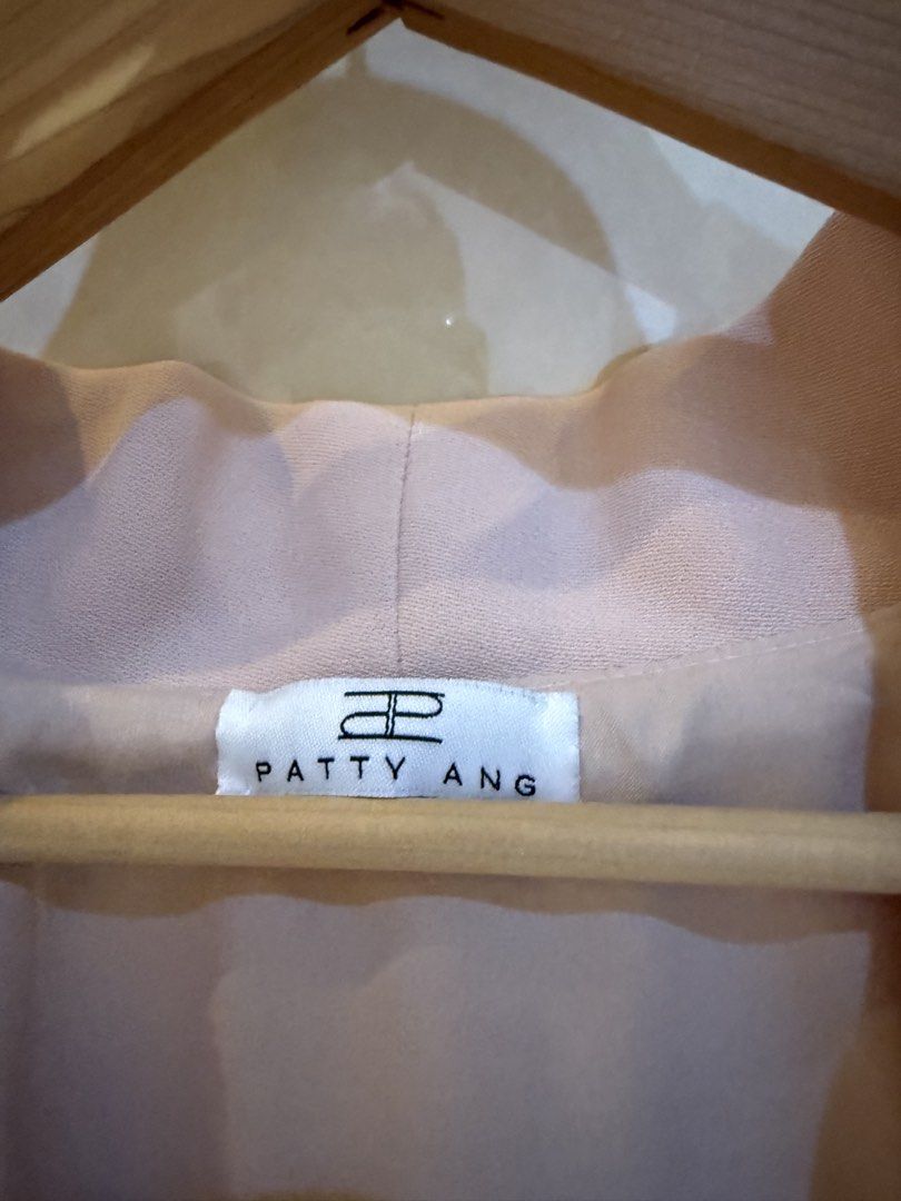 Patty ang drape coat (Category: Others Tops) located in San Juan City. Submitted by en567 (Listing ID 1466896389, Image 2). Description: Photo of model for image purposes only..