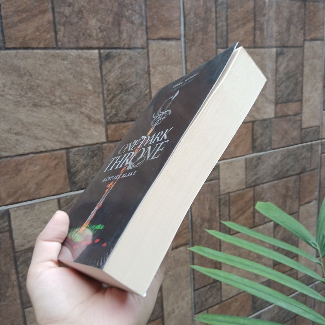 [PB] One Dark Throne by Kendare Blake (UK Edition) (Category: Storybooks) located in Marikina City. Submitted by thefirstchapterph (Listing ID 1466870204, Image 3). Description: Good condition With free bookmark ‼️ Book 1 (Three Dark Crowns) is also available Don't hesitate to message me if you have questions or want more photos Payment method: GCash Shipment method: J&T / Lalamove.