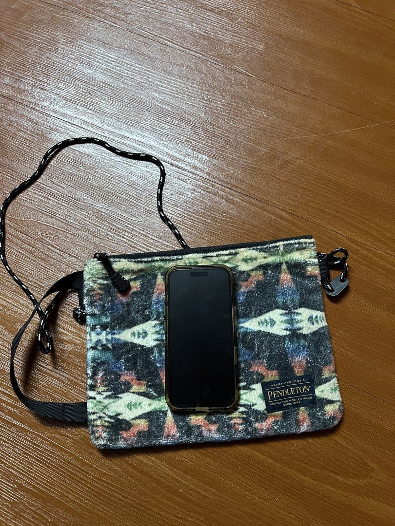 Pendleton (Category: Sling Bags) located in Klang. Submitted by dismantleandsell (Listing ID 1466939623, Image 3). Description: Pendleton sling bag Kondisi baik Myr65 include postage Cod klang 0182711990.