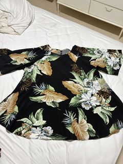 (Category: ) located in . Submitted by shoppygal.sharmaine (Listing ID 1466916344, Image 1). Description: .