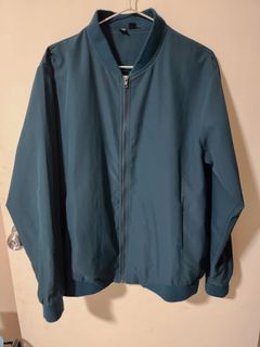 (Category: ) located in . Submitted by _preciousfinds.2 (Listing ID 1466918730, Image 1). Description: .