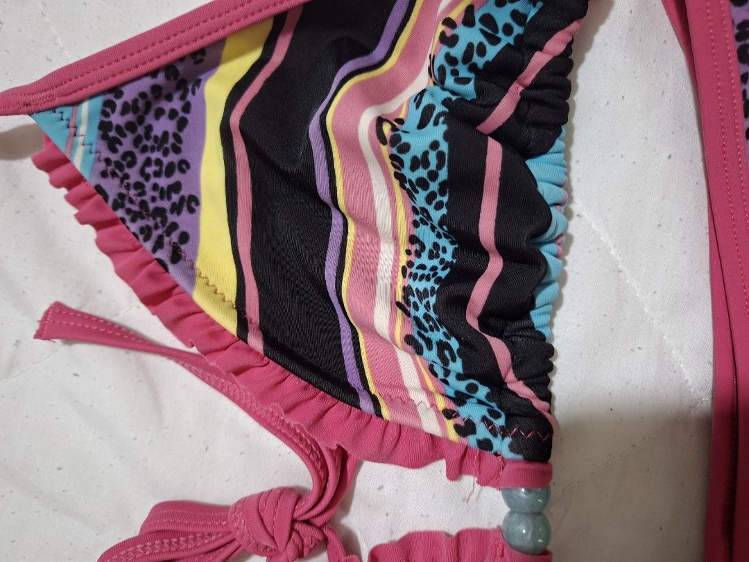 Pink stripes bikini M (Category: Bikinis & Swimsuits) located in Subic. Submitted by petitecorner22 (Listing ID 1466781827, Image 2). Description: padslots.