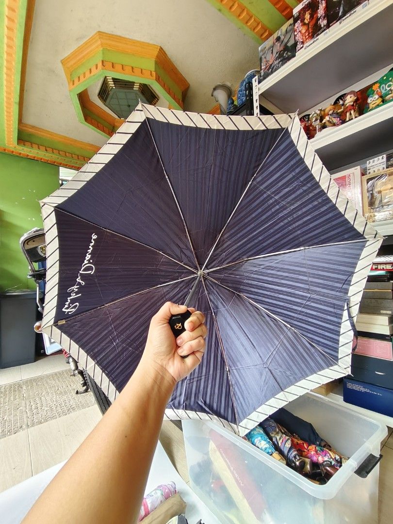 Pinky and dianne (Category: Umbrellas) located in Davao. Submitted by 3ds_jpn (Listing ID 1466783912, Image 2). Description: .