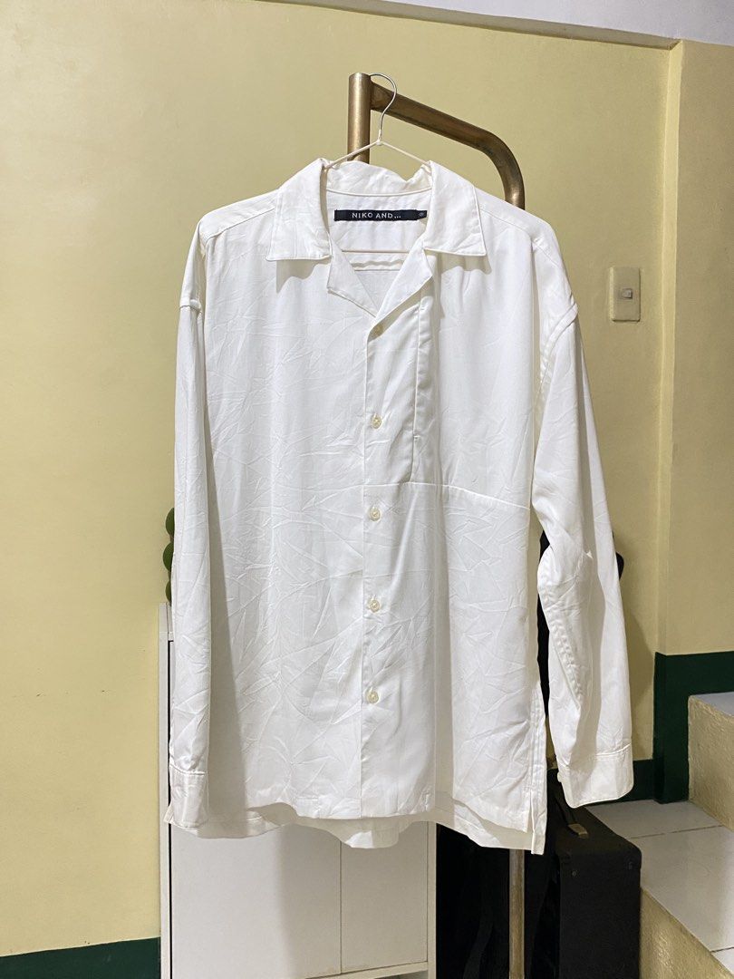 PLAIN WHITE LONGSLEEVE POLO (Category: Tshirts & Polo Shirts ) located in Dasmarinas. Submitted by hannah.oakph (Listing ID 1466832476, Image 1). Description: .