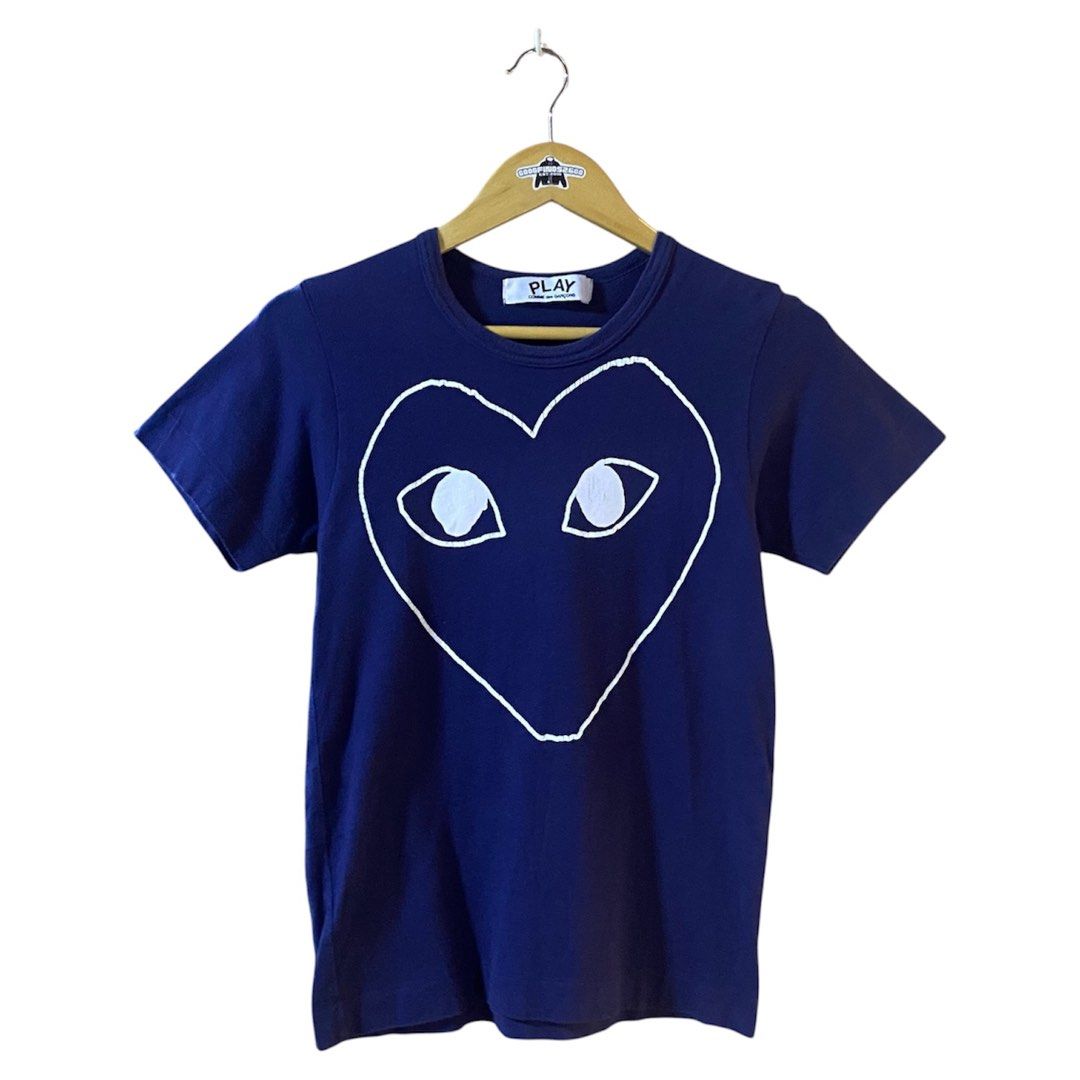 Play CDG Outline Shirt for Her (Category: Shirts) located in Baguio. Submitted by goodfinds2600v2 (Listing ID 1466892543, Image 1). Description: Size on tag: fits S-M Dimensions: L-24 W/Bust-15.5 Description: womens Condition: Very good Issue/s: 8.5/10 color rate, cut washtag, print cracks .