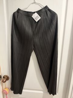 （分類：）位於 。 由 sonialaiiiii 提交（商品編號 1466776940，圖片 1）。簡介： 。
