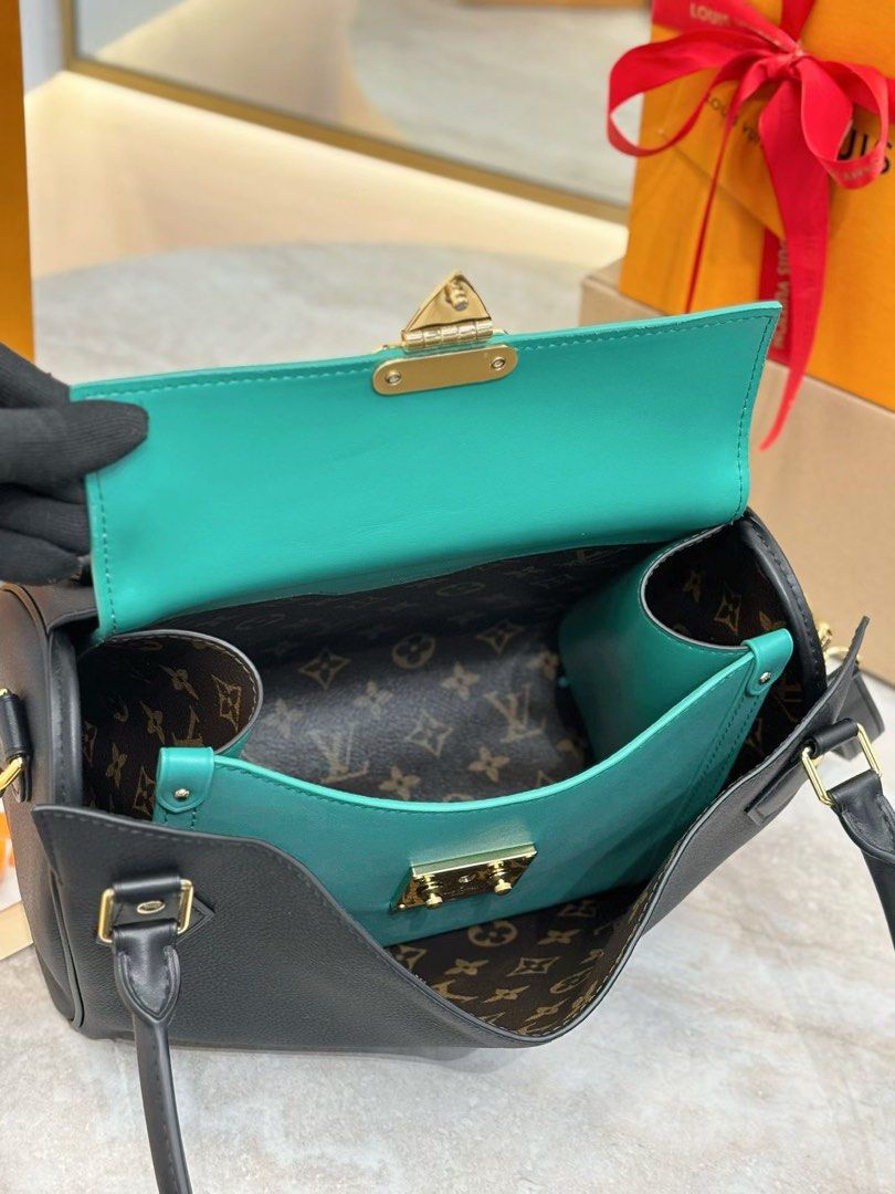 pocket lvi new preorder (Category: Tote Bags) located in Angeles City. Submitted by luxurybagphilippines_byqueen (Listing ID 1466933604, Image 3). Description: preorder for sure buyer only need dp po fullpayment pagdting pinas complete inclusion.