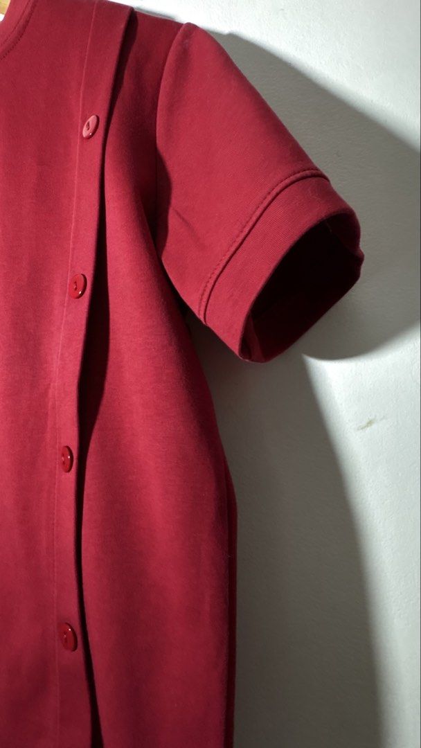Prelove blouse (Category: Blouses) located in Manila. Submitted by rose_9090 (Listing ID 1466838934, Image 3). Description: Blousse , cotton from bangkok once lang nagamit super ganda pa.
