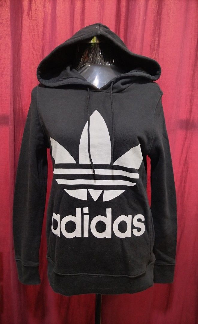 Preloved Adi Jacket ( LIKE NEW ) (Category: Coats, Jackets and Outerwear) located in Taguig. Submitted by wearepreloved83 (Listing ID 1466893917, Image 1). Description: Preloved Adi Jacket Like New Condition No cracking Not faded Black na black sa personal Xs on tag Pero kasya sa small to semi Med Good Condition No butas.