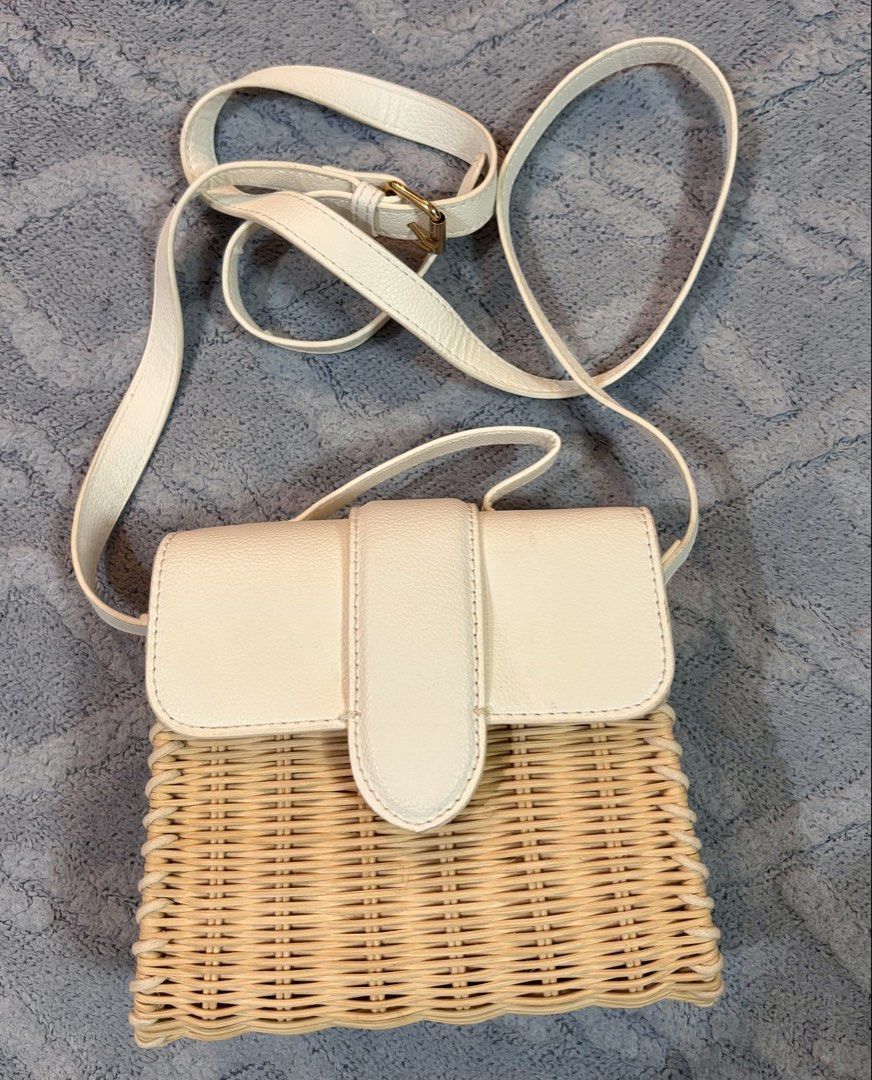 Pre-Loved Bags (Category: Luxury Bags & Wallets) located in Antipolo. Submitted by jeysabel (Listing ID 1466775168, Image 2). Description: Take all or just select what you want and message me. .