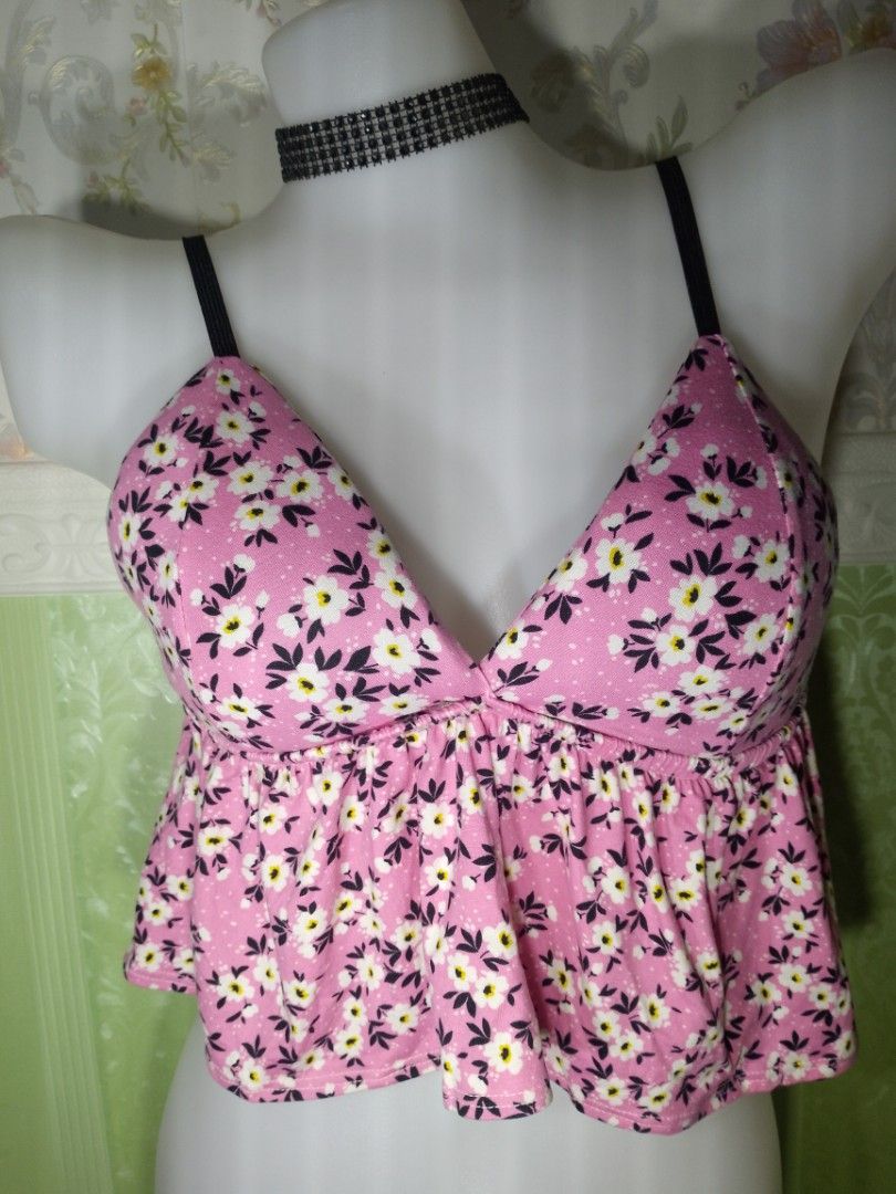 Preloved Brallette Peplum Croptop (Category: Others Tops) located in Dasmarinas. Submitted by ms.happycorsets (Listing ID 1466913776, Image 3). Description: 180 each Brallette Peplum Croptop Can Fit small to medium size Starting waistline 26-29 inches Stretchable Fabric Padded bra No Under wire Cup B No flaws Actual Photo Color may Change due to Camera Flash 💕 Disregard the lines due to flash Please Manage your Expectations 💕.
