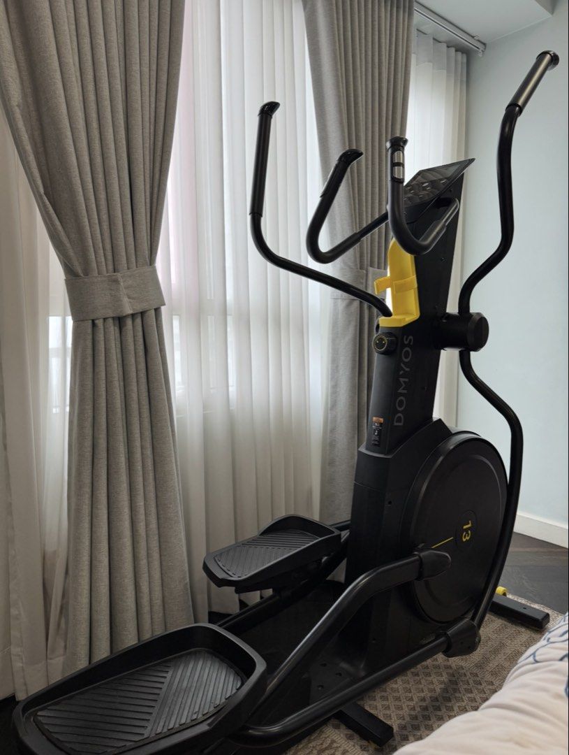 Preloved Elliptical (Category: Cardio & Fitness Machines) located in Pasig City. Submitted by anazareno (Listing ID 1466874052, Image 1). Description: Preloved Elliptical/ Performance Cross trainer Brand: Decathlon Model: EL 900 Domyos Product Details • Flywheel Weight: 13 kg for smooth and even pedaling motion. • Stride Length: 51 cm (20 inches) for optimal user comfort and long reach (suited for adult males up to 6’3’’ height). • Incline & Resi