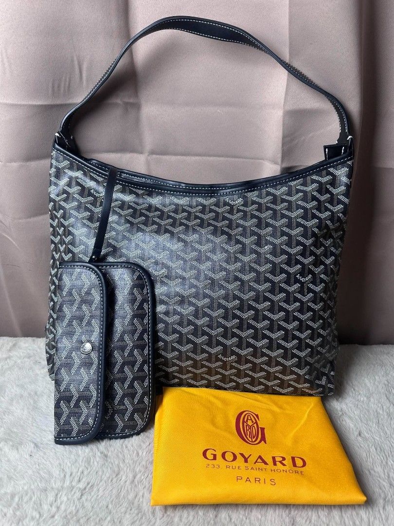 Preloved goyard (Category: Luxury Bags & Wallets) located in Butuan. Submitted by leah_31.1994 (Listing ID 1466830515, Image 3). Description: like new condition.