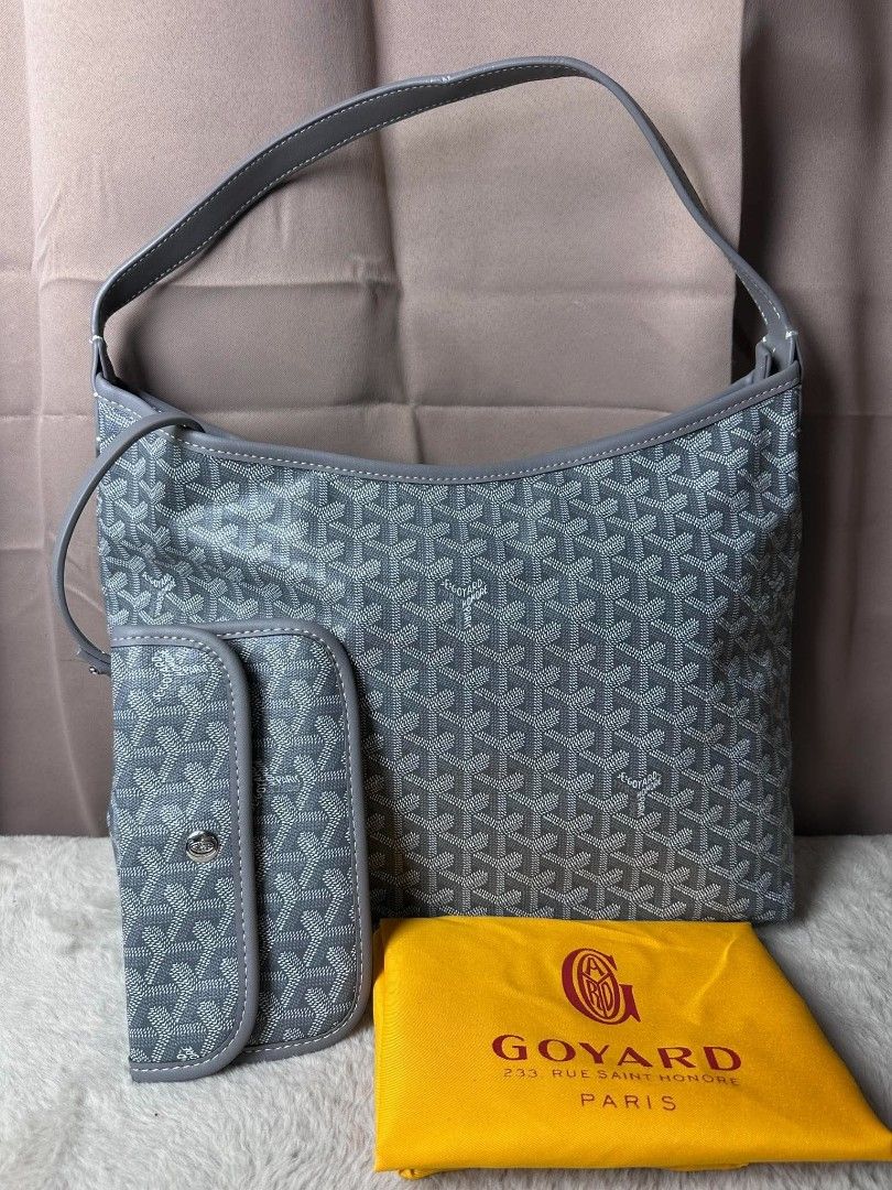 Preloved goyard (Category: Luxury Bags & Wallets) located in Butuan. Submitted by leah_31.1994 (Listing ID 1466830515, Image 2). Description: like new condition.