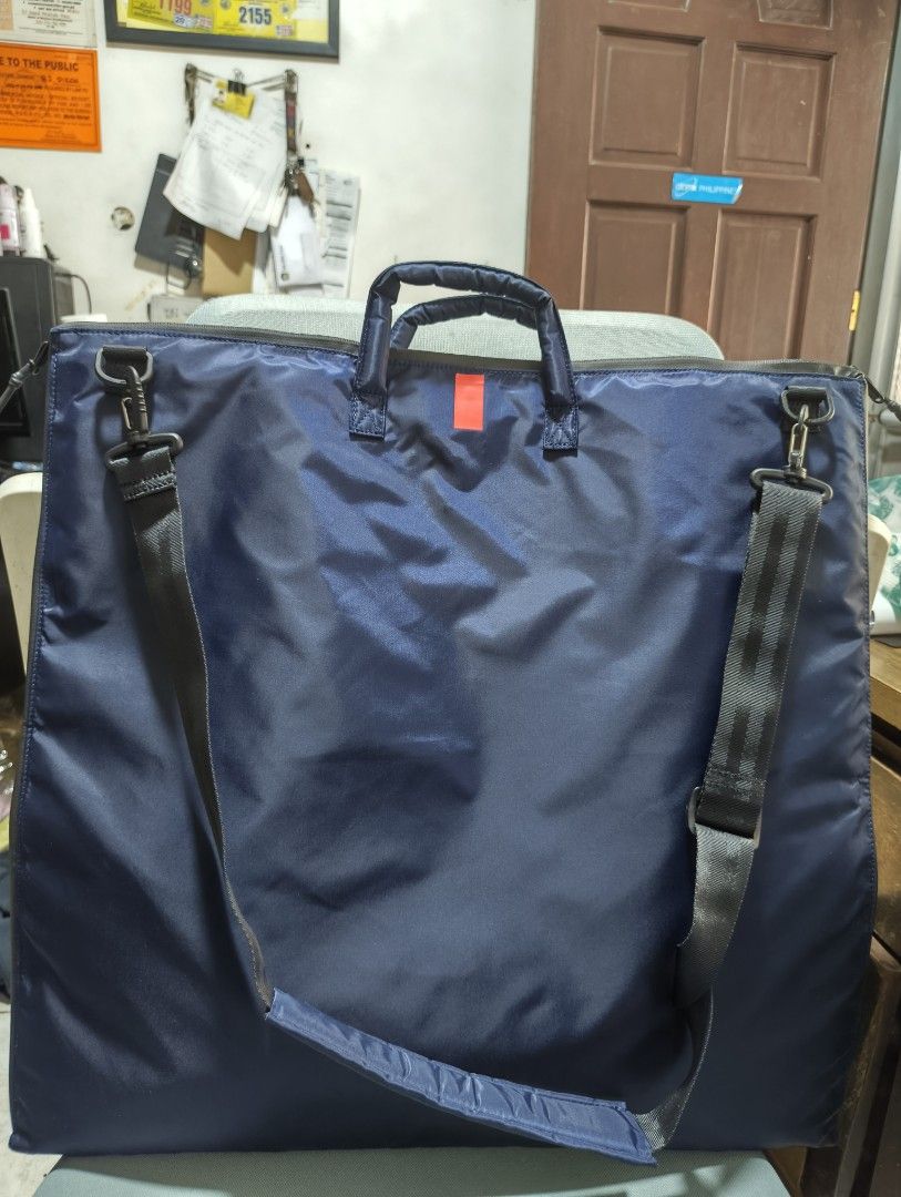 Pulsar eS Gear Carrying Bag (Category: Other Accessories) located in Makati City. Submitted by viporaa (Listing ID 1466966344, Image 2). Description: Pulsar eS Gear Carrying Bag Price: ₱5,000 • SRP is at ₱7,150 • Brand new • Won from a giveaway • Unused - it came in the black bag as shown in the pictures RFS: Need funds 📍 Meetups in Metro Manila. Preferably around Makati / Can ship at buyer's expense.