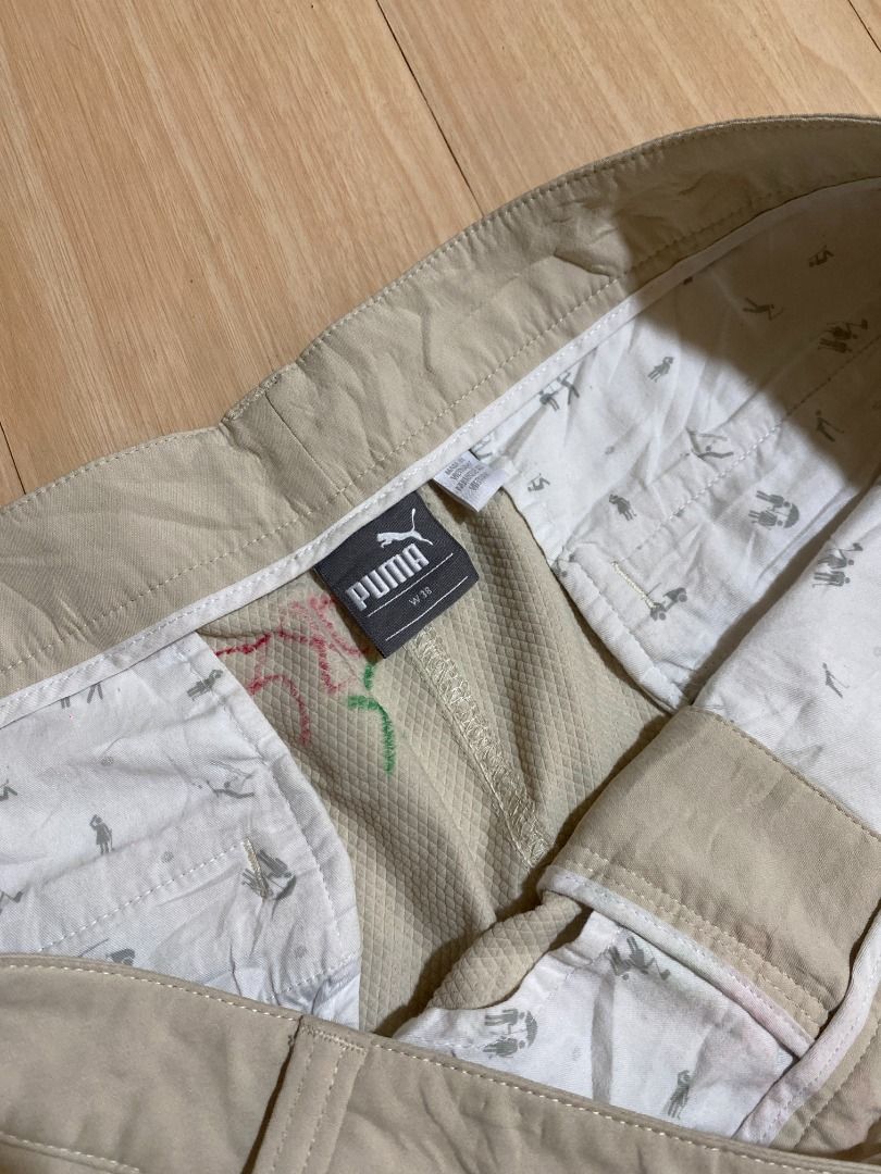 Puma Beige Golf Shorts (Category: Shorts) located in Cadiz. Submitted by thespotcdz (Listing ID 1466810509, Image 2). Description: Size 38 on tag Length 22.5" Good as new .