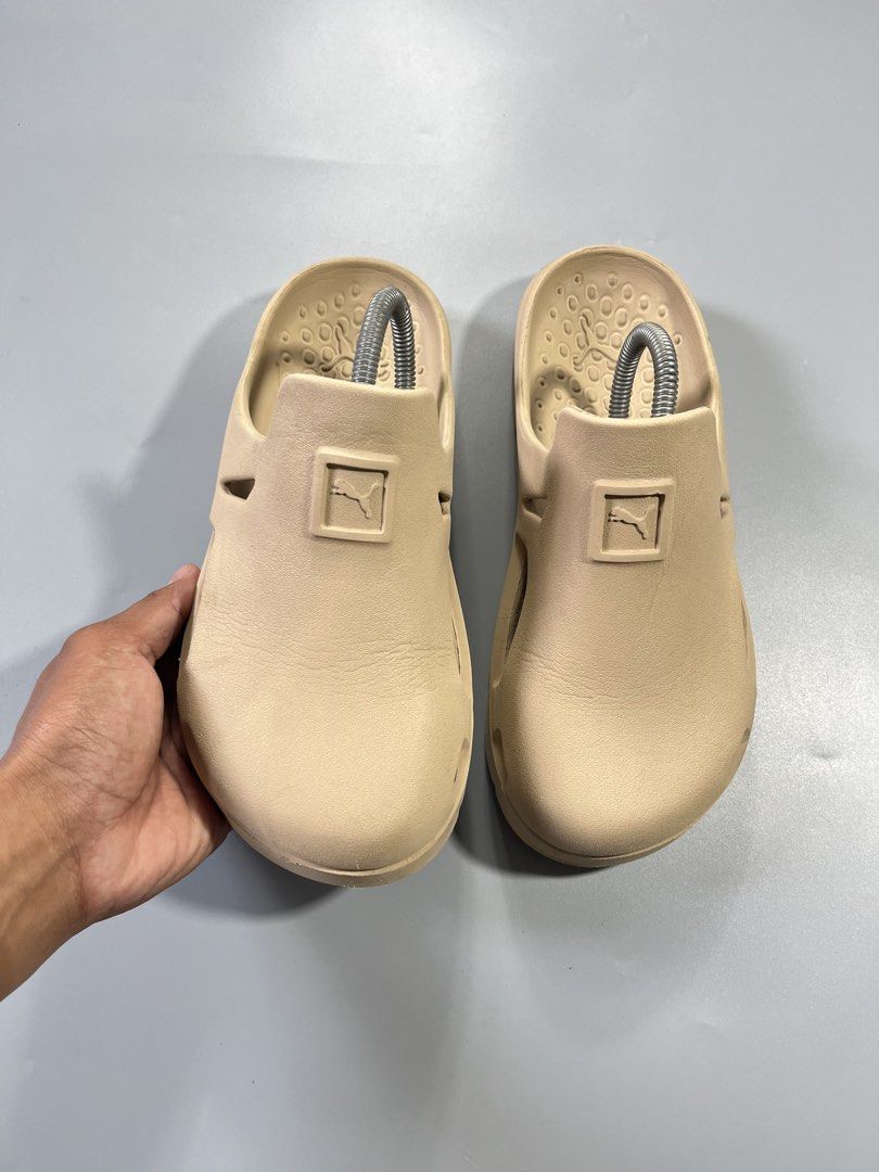 PUMA SHIBUI MULE (Category: Slippers & Slides) located in Pagadian. Submitted by criss_johnn (Listing ID 1466794317, Image 2). Description: PUMA SHIBUI MULE 8 us 41 eur 26 cm Excellent to as new Thrifted pair Authentic No major issue -Issue nya walang strap sa likod, but mas maganda siya pag walang strap✨ ₱1000shipped✈️ (NEGO BASTA SURE BUYER).