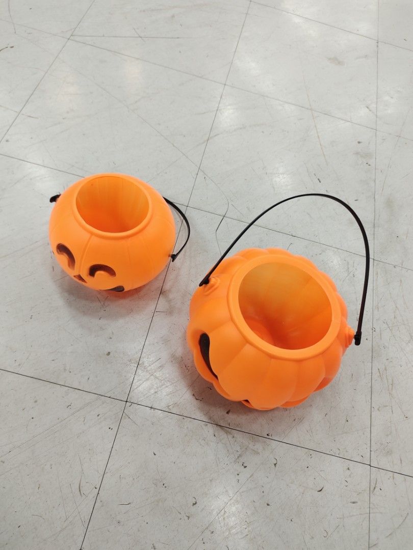 Pumpkins (Category: Babies & Kids Fashion) located in Manila. Submitted by layagmaryr37323 (Listing ID 1466806435, Image 3). Description: available for retail wholesale thru lalamove pickup.