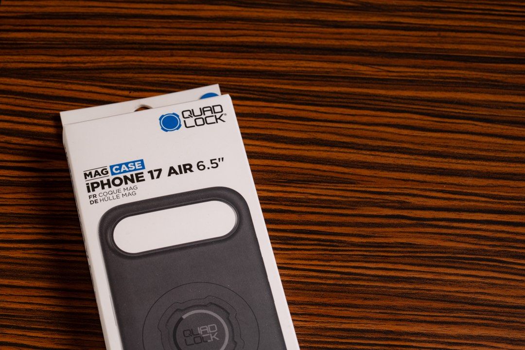 Quadlock Case for iPhone Air (Category: Cases & Sleeves) located in Manila. Submitted by tonyslark (Listing ID 1466849011, Image 2). Description: Wala pang 2 months Rfs upgrade.