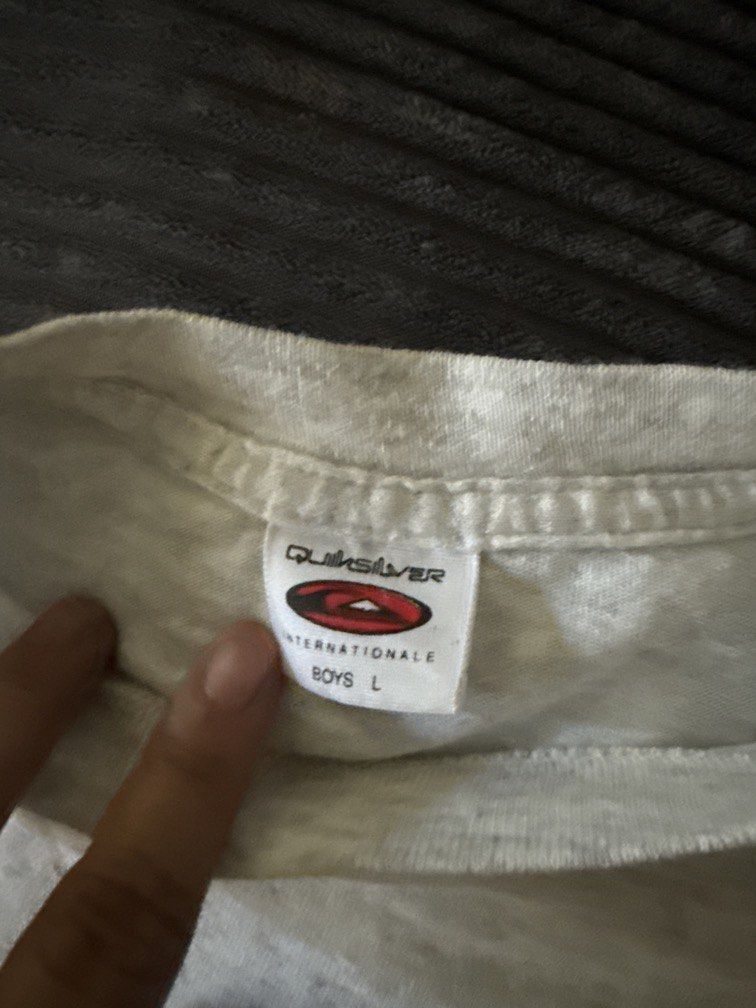 QUICKSILVER GRAY SHIRT (Category: Announcements) located in Angeles City. Submitted by migs_font29 (Listing ID 1466804284, Image 3). Description: .