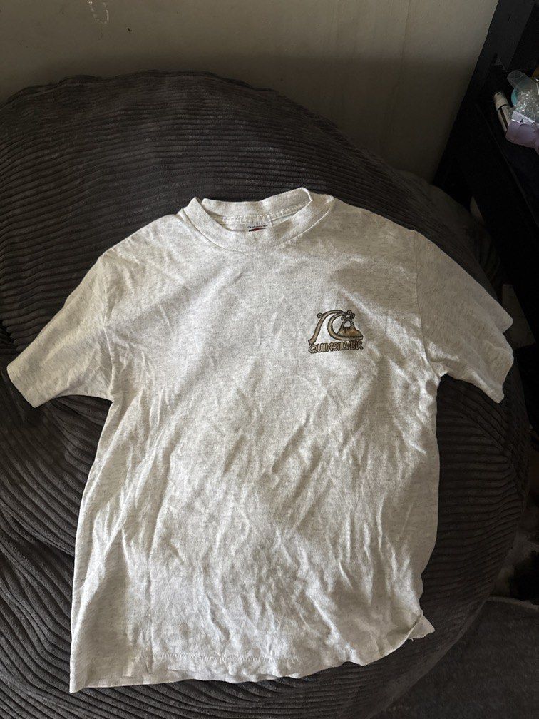 QUICKSILVER GRAY SHIRT (Category: Announcements) located in Angeles City. Submitted by migs_font29 (Listing ID 1466804284, Image 1). Description: .