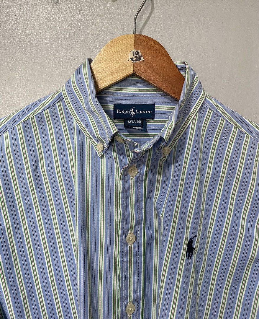 RALPH LAUREN (Category: Longsleeves) located in Quezon City. Submitted by fast_break (Listing ID 1466969551, Image 3). Description: RALPH LAUREN LONGSLEEVE - BUTTON DOWN COLOR: BLUE STRIPE SIZE: M ON TAG DIMES: W19 x 25L📏 COLOR RATE:9.8/10 EXCELLENT CONDITION AS NEW ✅ NO ISSUE LOC:NOVA QC📍 DM TO PURCHASE 💌.