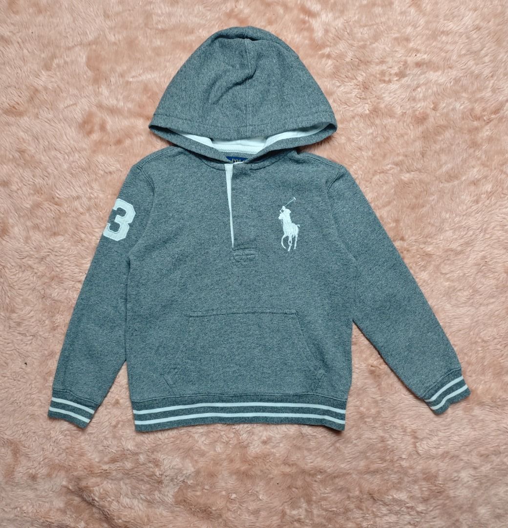 RALPH LAUREN KIDS HOODED JACKET (Category: Babies & Kids Fashion) located in Imus. Submitted by eykc01 (Listing ID 1466908006, Image 1). Description: EUC-LIKE NEW 5-6YO.