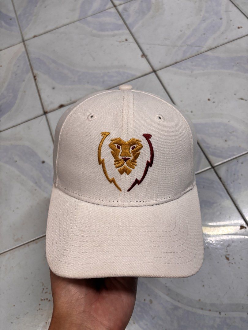Real Salt Lake x New Era, Snapback (Category: Caps & Hats) located in Paranaque City. Submitted by kingdeward (Listing ID 1466862130, Image 2). Description: *Negotiable* Ukay Caps/Hats Casual need wash Parañaque Location Courier: Jnt/ LBC COP(Payment 1st) Lalamove.
