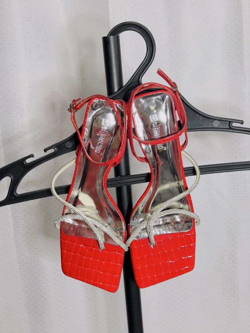 Red Kitten Heels (Category: Heels) located in Bayombong. Submitted by xtieenyta (Listing ID 1466927797, Image 1). Description: Never been used. Sinukat lang. .