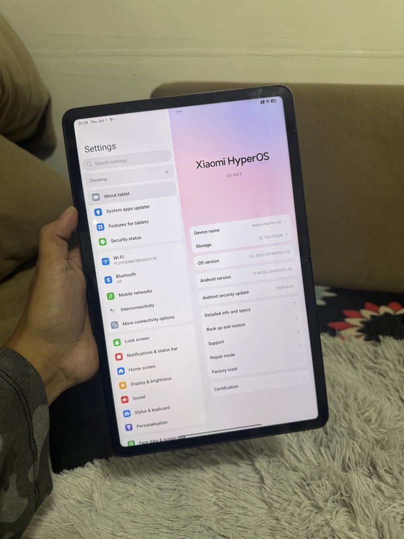 Redmi Pad Pro 5G (Category: Android) located in Bulacan. Submitted by radnawashere (Listing ID 1466949384, Image 2). Description: Redmi Pad Pro 5G ₱10,500 8/256GB Snapdragon 7s Gen 2 10000mAh Battery 120Hz Dual Sim Slot Honest issue isang lubog sa back, yun lang di naman halata 📍SJDM, Bulacan.