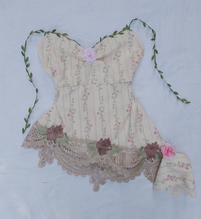 Reworked fairy tops (Category: Sleeveless) located in Laur. Submitted by zystilo (Listing ID 1466886656, Image 3). Description: .