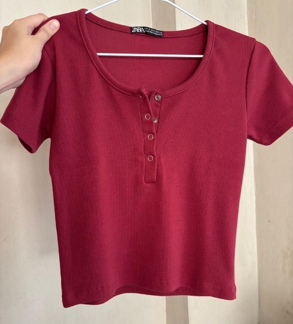 ‼️PAYDAY SALE‼️ Ribbed Snap-Button Henley Top (Berry Red) - Fits Small to Medium (Category: Others Tops) located in Rizal. Submitted by loveyumiii (Listing ID 1466826447, Image 2). Description: ✨Buy 3 or more items and get a random shirt for free!!✨ FLAT LAY MEASUREMENTS Shoulder: 13.5 inches Bust: 14 inches Waist: 13 inches Length: 17.5 inches - - - - - - - - - - - - - - - - SIZE: Small to Medium PRINT: Solid COLOR: Berry Red / Cranberry MATERIA
