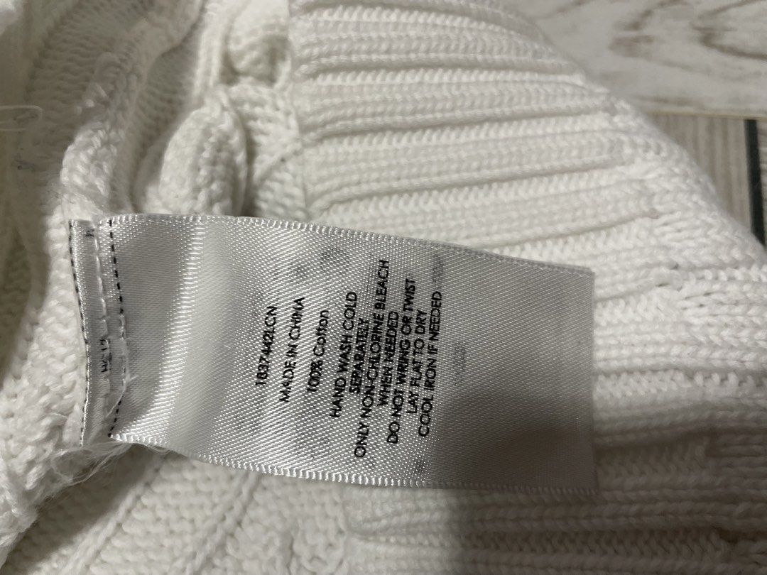 RL (Category: Others Tops) located in Baguio. Submitted by dnew1s (Listing ID 1466785453, Image 3). Description: POLO RALPH LAUREN CABLE KNIT SWEATER 20x25 EXCELLENT CONDITION ISSUE:MINIMAL STAIN (CHECK LAST PICTURE) 1080+SF DISCLAIMER: PLEASE NOTE THAT I D’ NEWONE IS NOT AFFILIATED WITH OR ENDORSED BY ANY BRAND. ANY BRAND NAMES OR TRADEMARKS MENTIONED ARE THE PROPERTIES OF THEIR RESPECTIVE OWNERS..