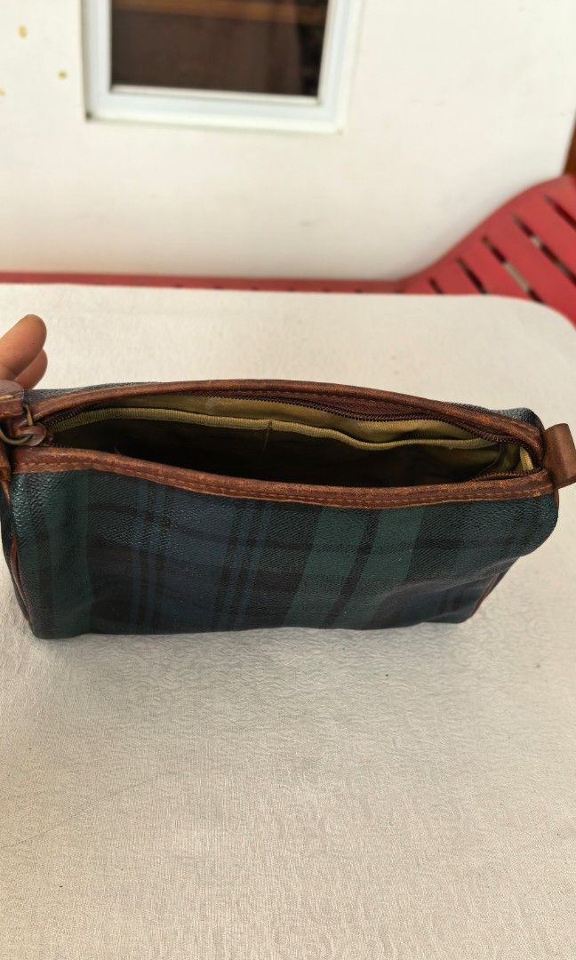 Rl vintage clutch bag (Category: Belt bags, Clutches and Pouches) located in Tuguegarao City. Submitted by zenphoenix-7ad615 (Listing ID 1466798769, Image 3). Description: Clutch bag 8.5 by 6.5 inches.