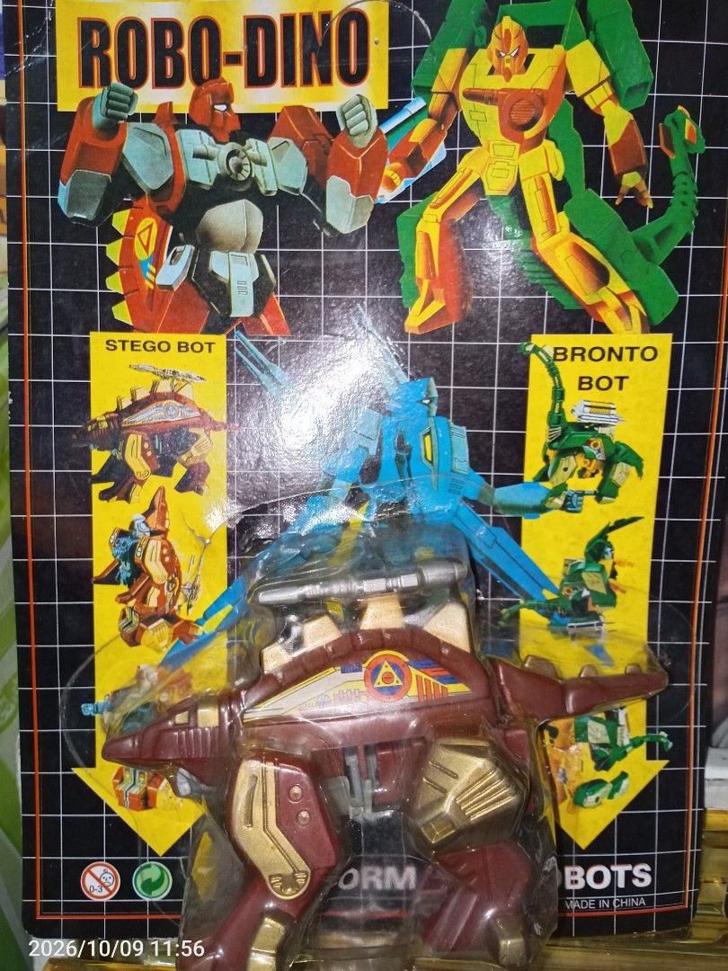 ROBO-DINO Vintage Transforming Robots Sealed (Category: Vintage Collectibles) located in Davao. Submitted by banana.pancake (Listing ID 1466802004, Image 3). Description: 400 each or both for 700 only Loose is not included.