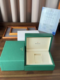 (Category: ) located in . Submitted by timepiecegarage (Listing ID 1466911889, Image 1). Description: .