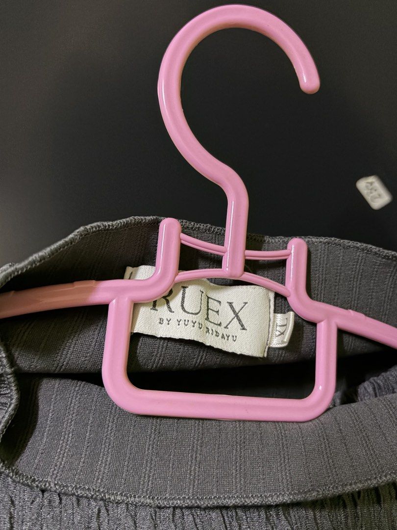 RUEX Basic One Set (Category: Formal Shirts) located in Bintulu. Submitted by lovedbymushy (Listing ID 1466950453, Image 2). Description: .