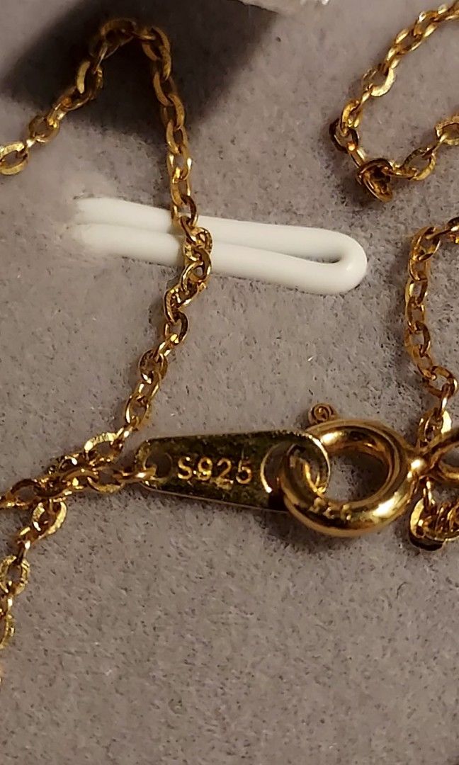 S925 NECKLACE （分類：頸鍊）位於 Hong Kong。 由 mhadz54 提交（商品編號 1466906969，圖片 1）。簡介： S925 Necklace with pendant, withbox and certificate。