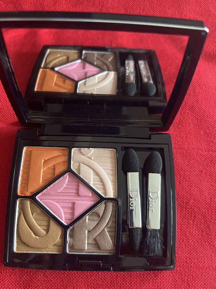 SALE DIOR 897 SPRINT EYESHADOW UNBOX (Category: Makeup) located in Manila. Submitted by luxeclassyshop (Listing ID 1466778098, Image 3). Description: UNBOX ORIGINAL DIOR SHADE 897 SPRINT EYESHADOW .