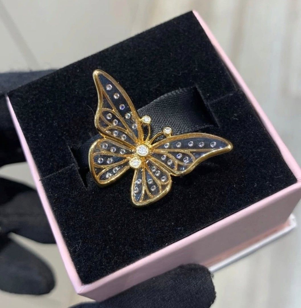 SALE❗Pandora Oversized Butterfly Openwork Charm (Category: Charms) located in Manila. Submitted by badaloves_u (Listing ID 1466929132, Image 1). Description: - 💯 Authentic Pandora with Authenticity ALE marks - FREE Box and Paper bag 🛍️ - ✨ FREE Cleaning to any Pandora Store 🛵 LALAMOVE courier for same day delivery 🚚 J&T provincial courier.
