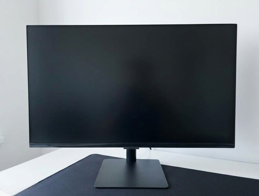 Samsung M5 27" with Vertical Display Lines (Category: TV) located in Quezon City. Submitted by reply_1982 (Listing ID 1466823097, Image 2). Description: Noticeable vertical lines running down the entire screen, causing display distortion..