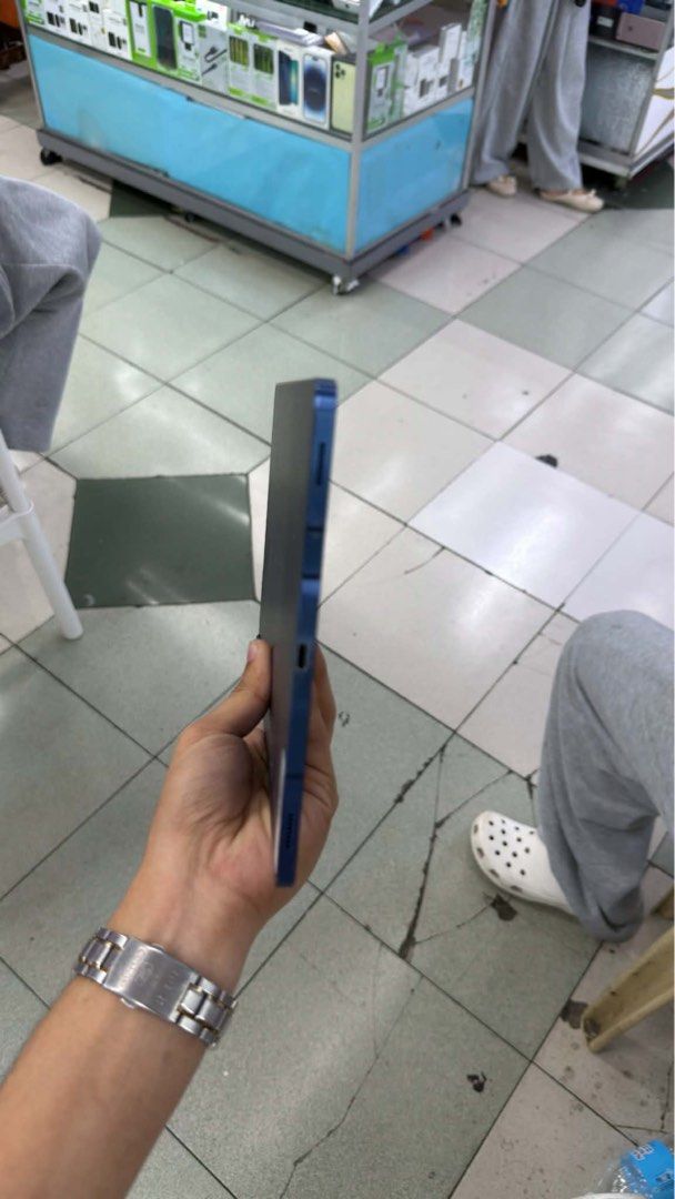Samsung Tab S7 128gb Wifi Only No issue (Category: Android) located in San Juan City. Submitted by javedsgadgetshop (Listing ID 1466779449, Image 3). Description: INSTALLMENT OPTIONS : SPAY LATER / GGIVES / CREDIT CARD / SKYRO / HOMECREDIT (BRANDNEW) QUICK INFO! ✖️ ➡️ Samsung Tab S7 ➡️ 128gb ➡️ Blue Color ➡️ NTC Variant ➡️ 95% Makinis & Good BH ➡️ Wifi Only ➡️ WITH CHARGER 🤝 We accept swap | Trade - In 💳 We do installment thru Credit Card only 