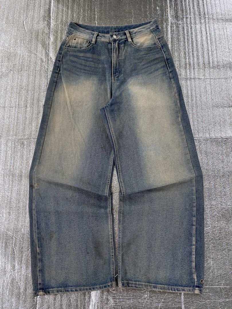 SANDBLASTED BAGGY (Category: Jeans) located in Panabo. Submitted by vrail (Listing ID 1466862985, Image 1). Description: .